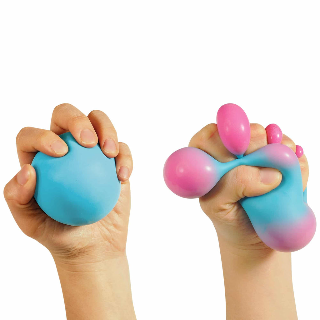 Sensory Squish That Shifts Color